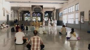 Inside the Ashram: Daily Life with Ramana Maharshi